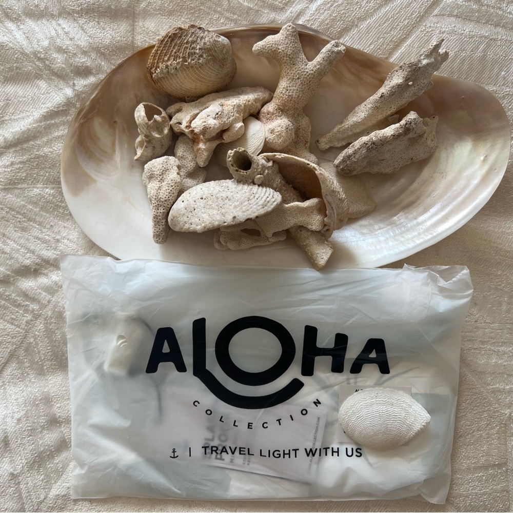 Aloha Collection Pouch - Picture 3 of 3